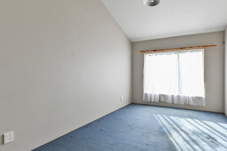 Photo of property in 1024 Hood Street, Mayfair, Hastings, 4122