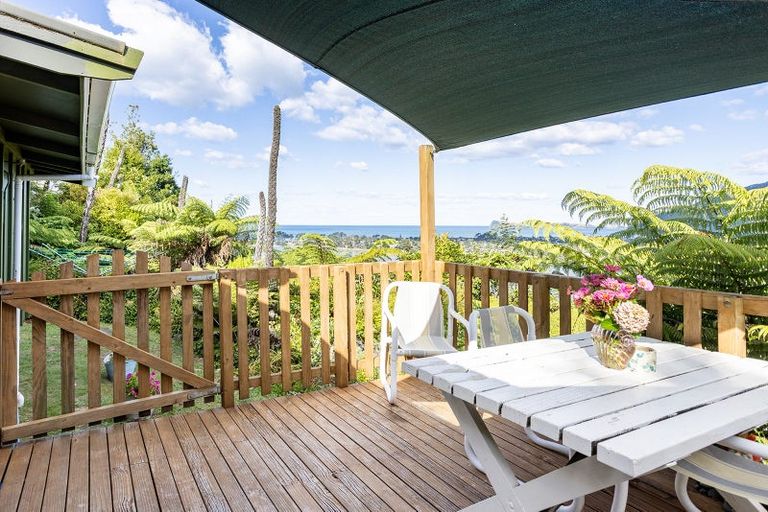 Photo of property in 40 Tairua Heights, Tairua, 3508