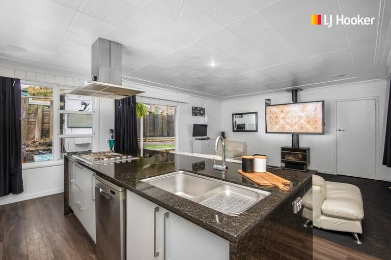 Photo of property in 27 Bridge Street, Clyde Hill, Dunedin, 9011