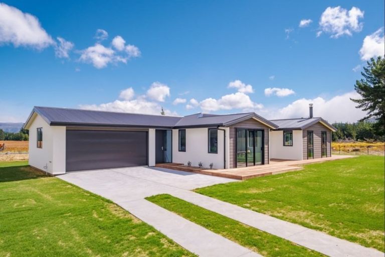 Photo of property in 9 Isthmus Place, Lake Hawea, Wanaka, 9382