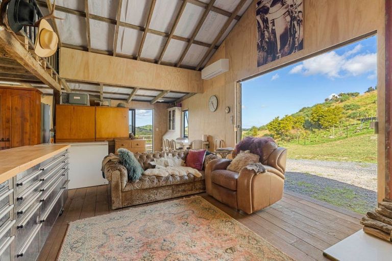 Photo of property in 957 Bull Road, Paparoa, 0193