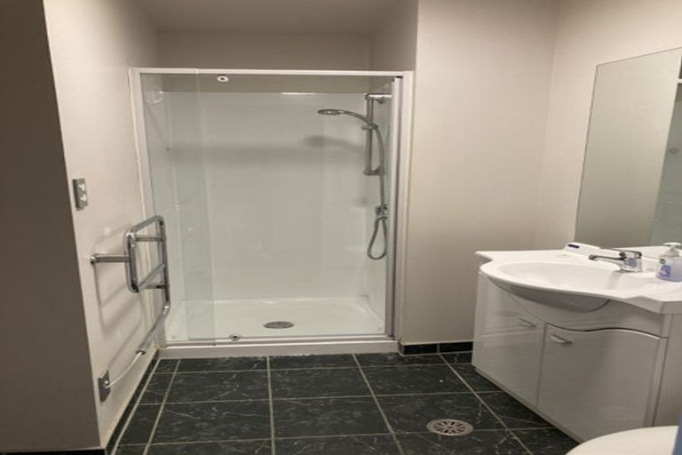 Photo of property in Atrium Towers, 4n/154 The Terrace, Wellington Central, Wellington, 6011