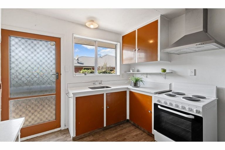 Photo of property in 3 Peverel Street, Riccarton, Christchurch, 8011