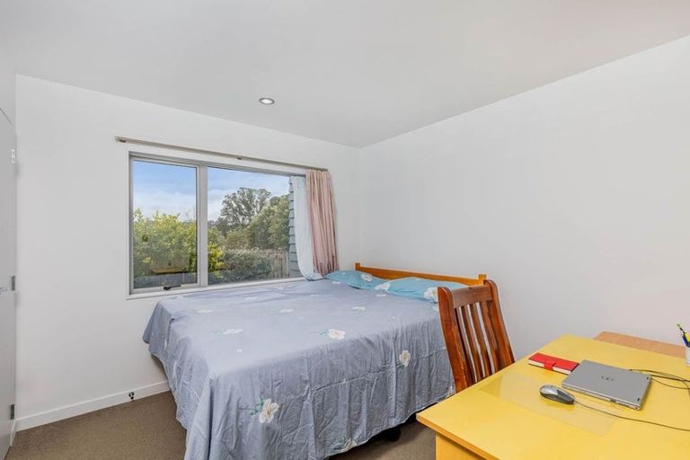 Photo of property in 163a Beach Haven Road, Beach Haven, Auckland, 0626
