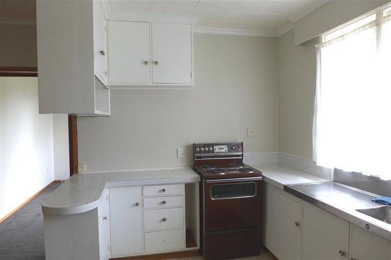 Photo of property in 23 Evans Road, Glen Eden, Auckland, 0602