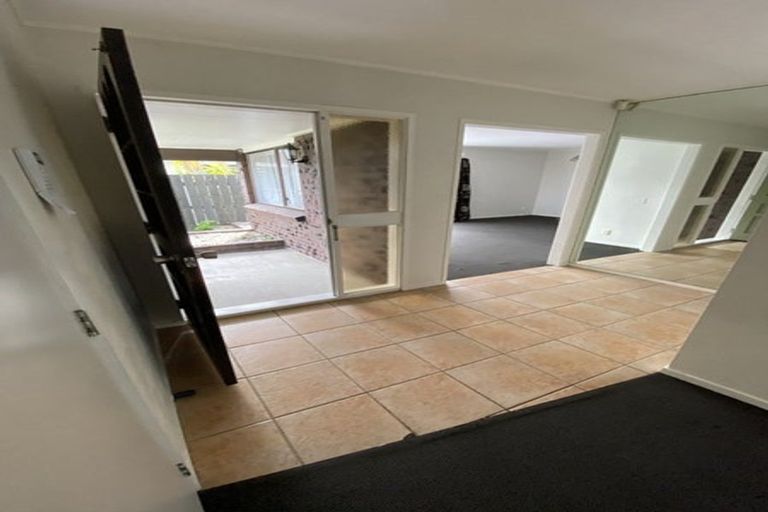 Photo of property in 209 Walter Strevens Drive, Conifer Grove, Takanini, 2112