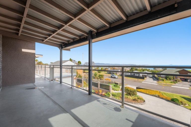 Photo of property in 16 Ngaparaoa Drive, Maketu, Te Puke, 3189