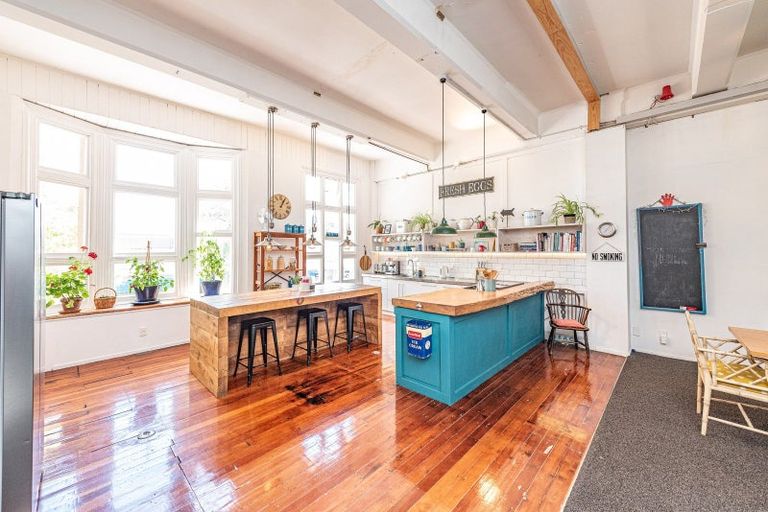 Photo of property in 11 Maria Place, Whanganui, 4500