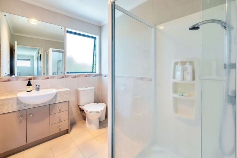 Photo of property in 19 Ashkirk Place, Wattle Downs, Auckland, 2103