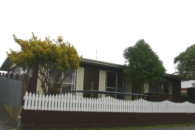 Photo of property in 6 Meadowbrook Drive, Cloverlea, Palmerston North, 4412