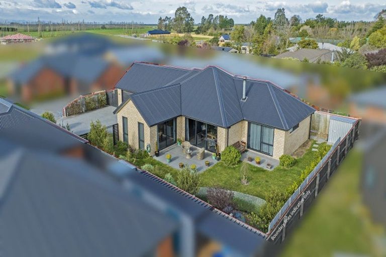 Photo of property in 24 Walter Place, Kirwee, Darfield, 7571