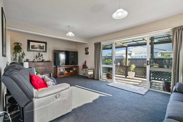 Photo of property in 83 Tedder Avenue, North New Brighton, Christchurch, 8083