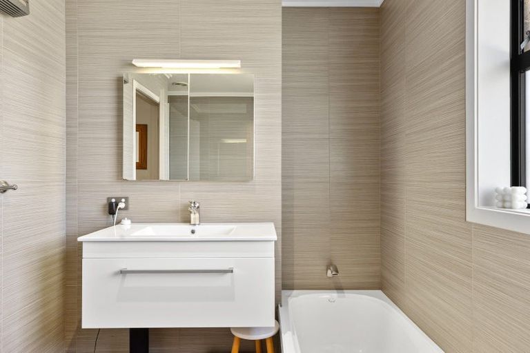 Photo of property in 25 Nichol Street, Lake Hawea, 9382