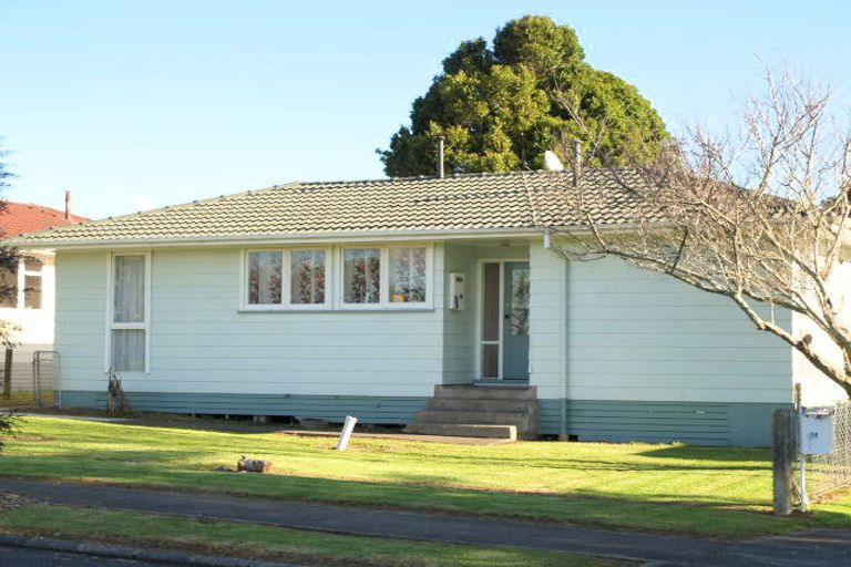 Photo of property in 34 Chalfont Street, Mangere East, Auckland, 2024
