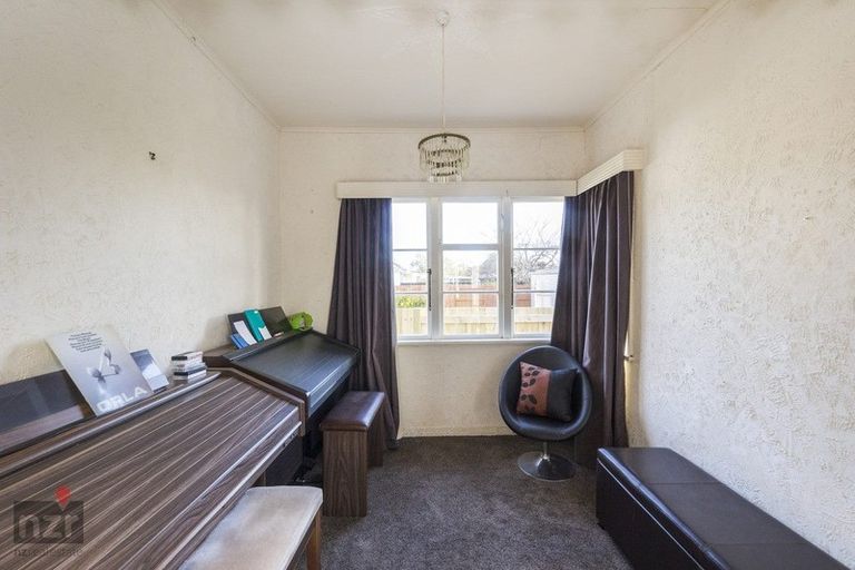 Photo of property in 25 Park Road, West End, Palmerston North, 4412