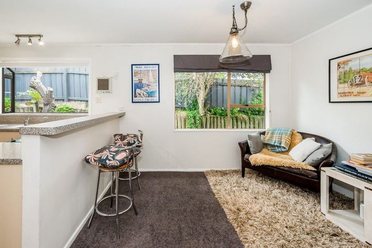 Photo of property in 25 Chums Road, Paraparaumu Beach, Paraparaumu, 5032