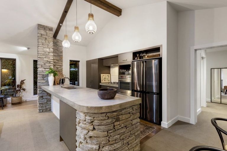 Photo of property in 94 Centennial Avenue, Arrowtown, 9302