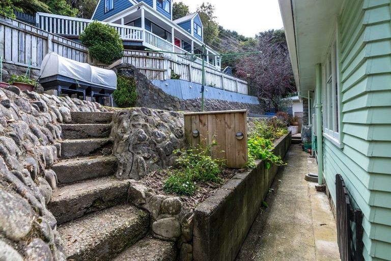 Photo of property in 184 George Street, Stokes Valley, Lower Hutt, 5019