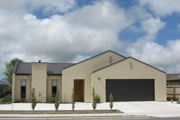 Photo of property in 74 Pentecost Road, Rangiora, 7400