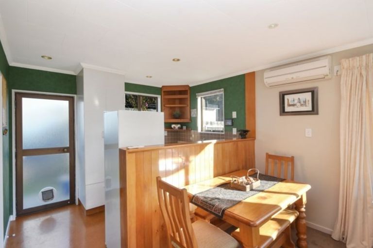 Photo of property in 17 Hereweka Street, Portobello, Dunedin, 9014