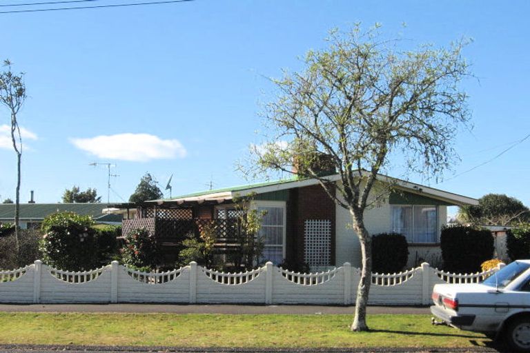 Photo of property in 6 Fairview Street, Fairview Downs, Hamilton, 3214