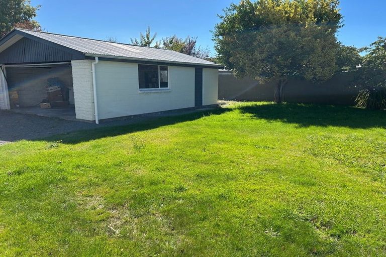 Photo of property in 148 Grimseys Road, Redwood, Christchurch, 8051