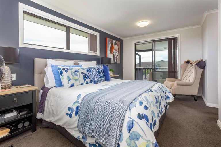 Photo of property in 24 Tokerau Crescent, Pukekohe, 2120