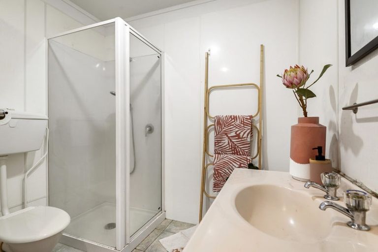 Photo of property in 8a Fordham Street, Beach Haven, Auckland, 0626