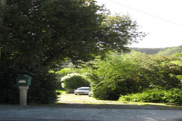 Photo of property in 30 Milton Terrace, Picton, 7220