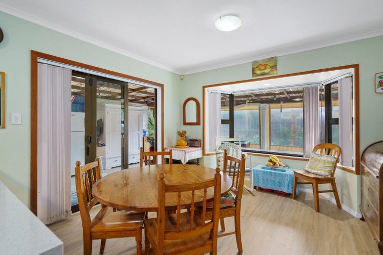 Photo of property in 251 Shakespeare Street, Leamington, Cambridge, 3432