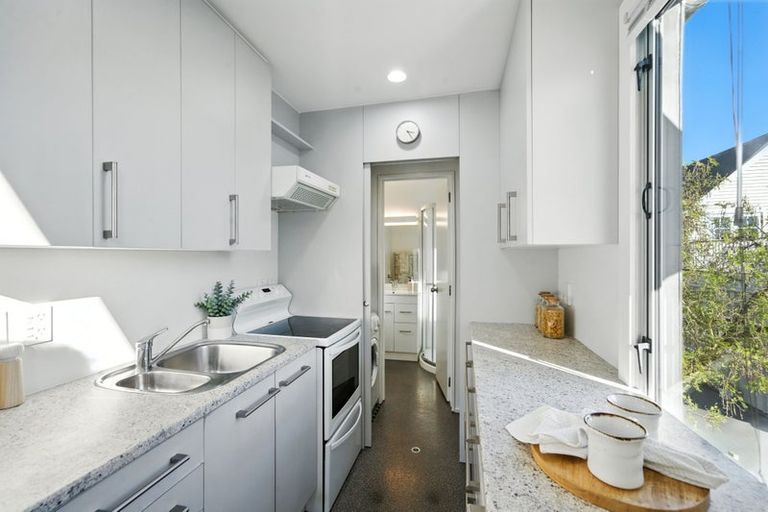 Photo of property in 2/31 Gloucester Street, Christchurch Central, Christchurch, 8013