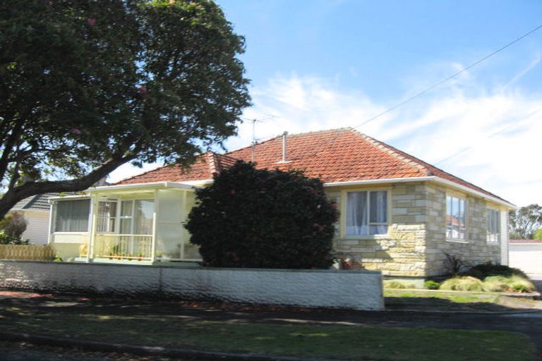 Photo of property in 10 Plympton Street, Brooklands, New Plymouth, 4310