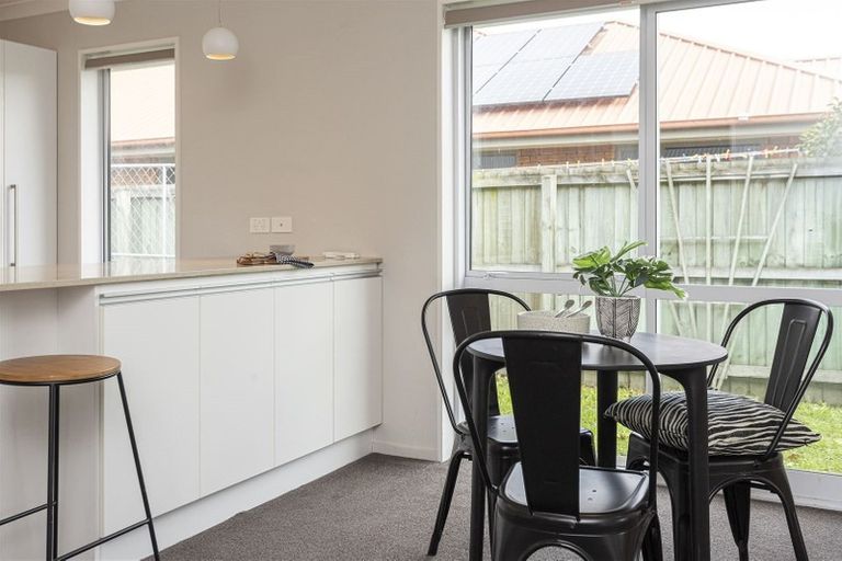 Photo of property in 33 Forest Drive, Parklands, Christchurch, 8083