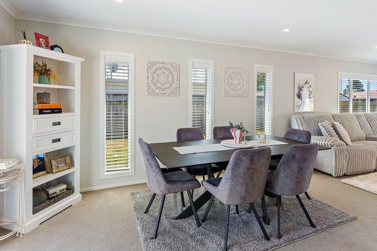 Photo of property in 12 Gardner Place, Otaki, 5512