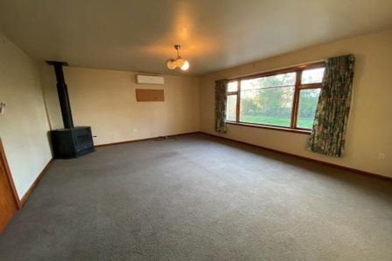 Photo of property in 482 Cashmere Road, Westmorland, Christchurch, 8025