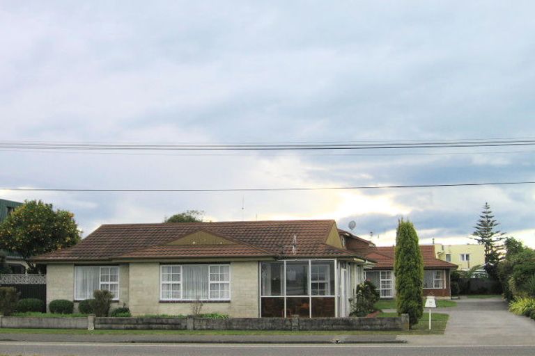 Photo of property in 3/30 Meeanee Quay, Westshore, Napier, 4110