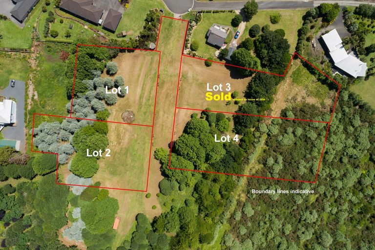 Photo of property in 10 Heron Hill, Kerikeri, 0230