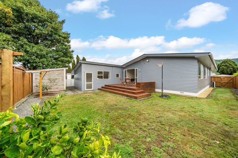 Photo of property in 7 Riversdale Road, Clouston Park, Upper Hutt, 5018