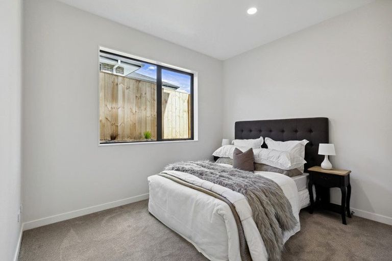 Photo of property in 2 Kanono Way, Helensville, 0800