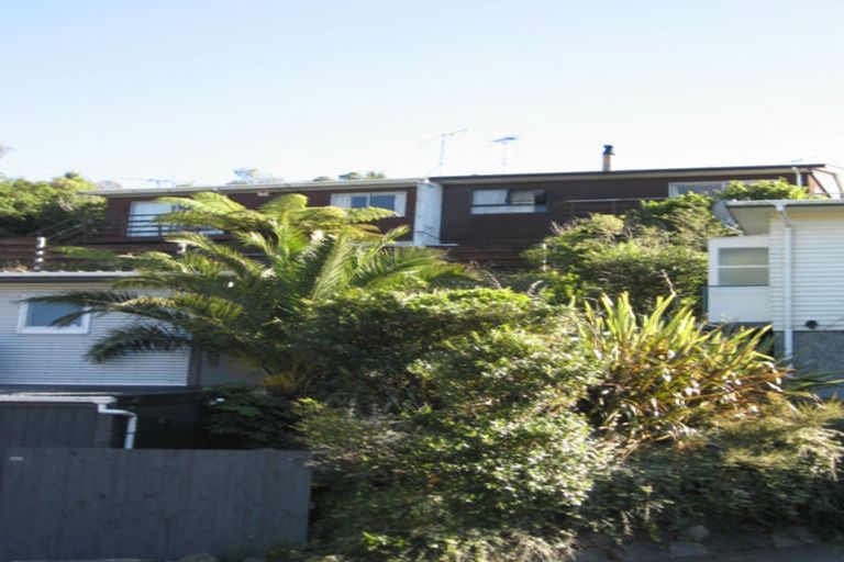 Photo of property in 137b Newlands Road, Newlands, Wellington, 6037