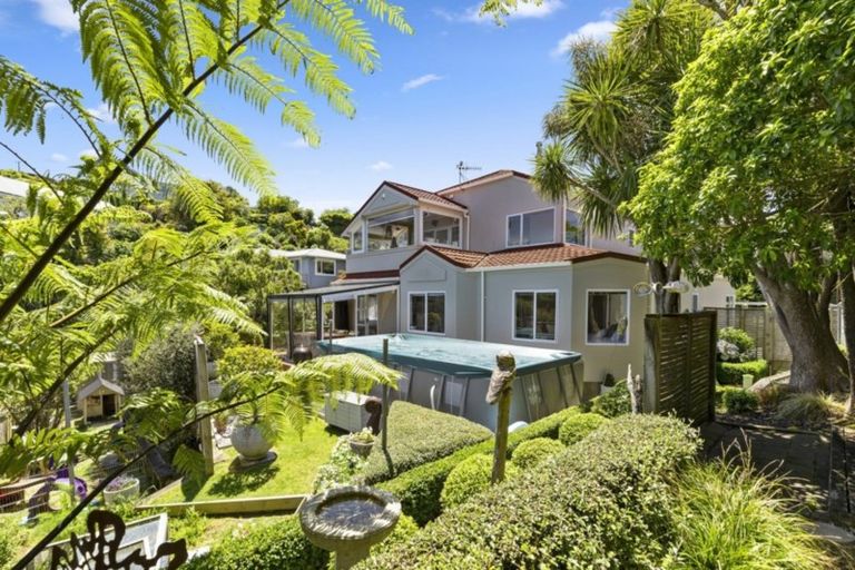 Photo of property in 115a Normandale Road, Normandale, Lower Hutt, 5010