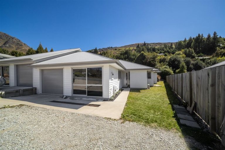 Photo of property in 22b Harrys Close, Arthurs Point, Queenstown, 9371