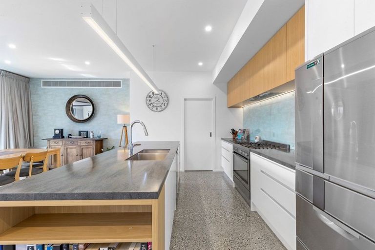 Photo of property in 5 Kerrera Lane, Jacks Point, Queenstown, 9371