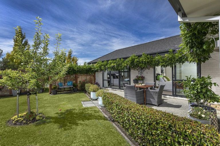 Photo of property in 3 Ash Avenue, Albert Town, Wanaka, 9305
