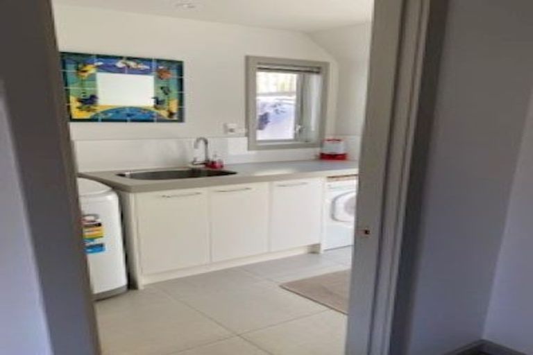 Photo of property in 16 Cavalry Close, Crofton Downs, Wellington, 6035