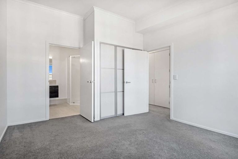 Photo of property in 17/11 Carlos Drive, Flat Bush, Auckland, 2016