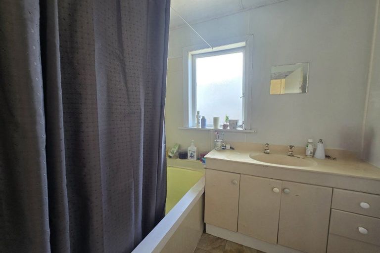 Photo of property in 25 Summerhays Street, Terrace End, Palmerston North, 4410