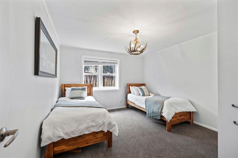 Photo of property in 2 Bickerstaffe Road, Maungaturoto, 0520