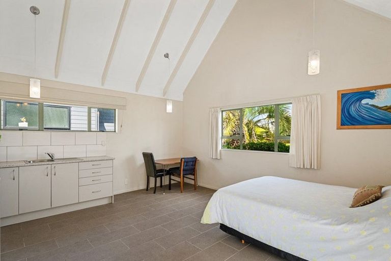 Photo of property in 12 Hereford Place, Waihi Beach, 3611