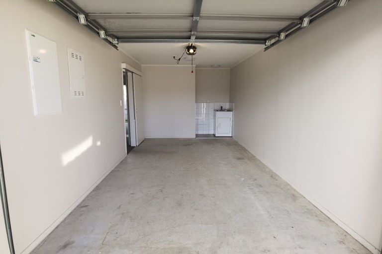 Photo of property in 4 Fay Close, Wiri, Auckland, 2104